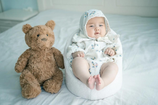 荣成宝宝吃不饱母乳的症状